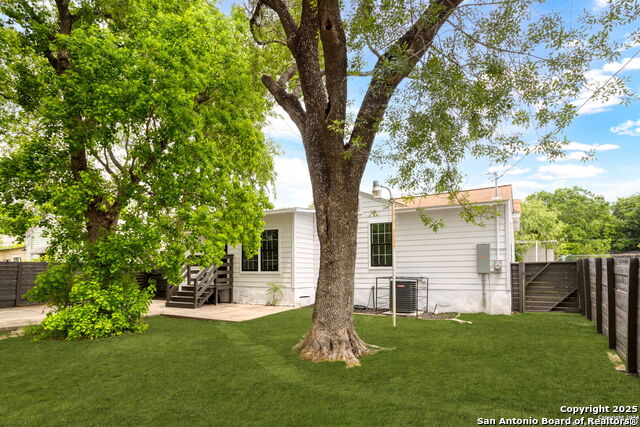 Image 23 of 23 For 2927 New Braunfels