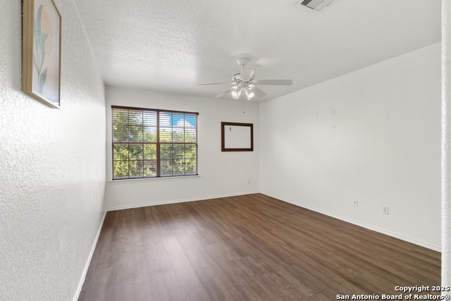 Image 16 of 17 For 11101 Baywave