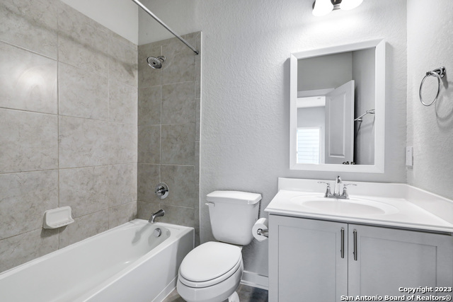 Image 25 of 30 For 7910 Needle