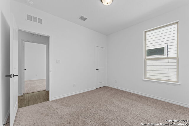 Image 17 of 26 For 4007 Paddock Trl