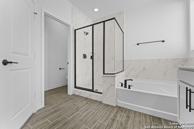 Image 23 of 26 For 4007 Paddock Trl