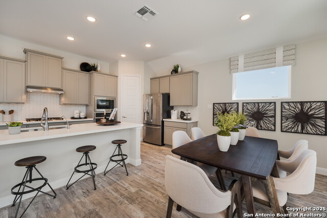 Image 13 of 21 For 811 Niebla Creek