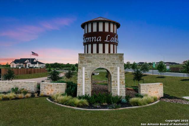 Image 20 of 21 For 811 Niebla Creek