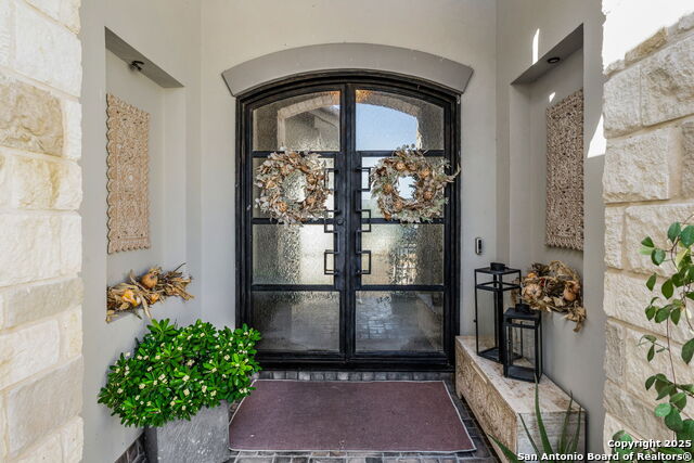 Image 2 of 39 For 2447 Wallaby Circle