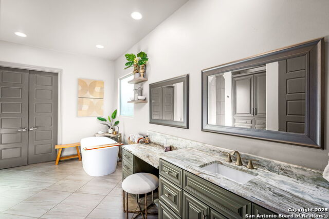 Image 20 of 39 For 2447 Wallaby Circle