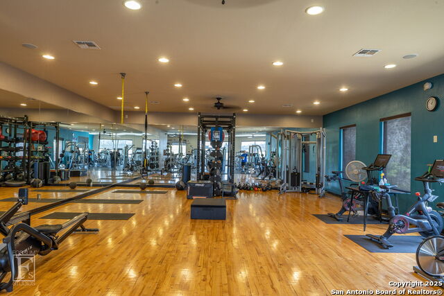 Image 36 of 39 For 2447 Wallaby Circle