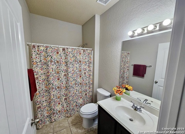 Image 10 of 14 For 729 Community