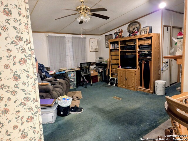 Listing photo id 6 for 116 Pecan  