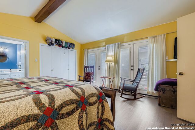 Image 14 of 27 For 615 Cave  