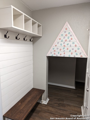 Image 20 of 22 For 3842 Sausalito Fern