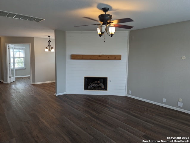 Image 3 of 22 For 3842 Sausalito Fern