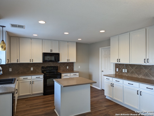 Image 7 of 22 For 3842 Sausalito Fern