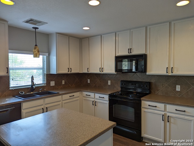 Image 8 of 22 For 3842 Sausalito Fern