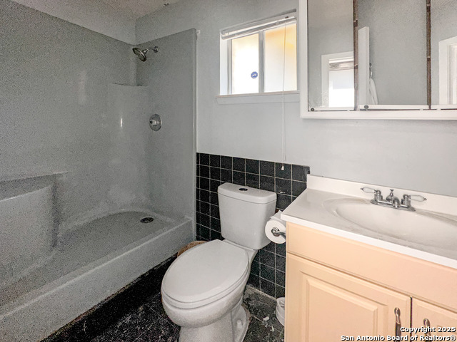 Image 8 of 14 For 9107 Old Mill