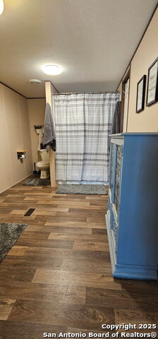 Image 9 of 17 For 275 Trail W