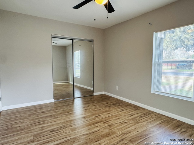 Image 10 of 16 For 418 Fargo  