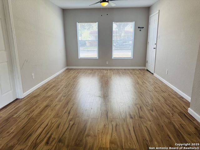 Image 13 of 16 For 418 Fargo  