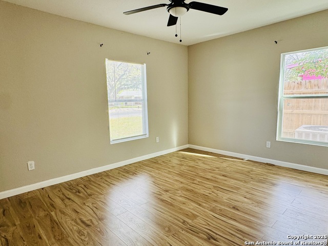 Image 9 of 16 For 418 Fargo  