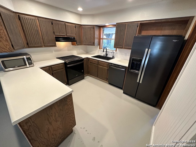 Image 2 of 6 For 311 Tagert