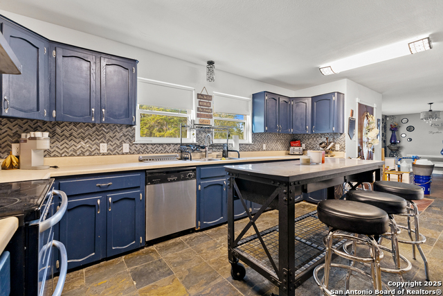 Image 10 of 32 For 9658 Foster S