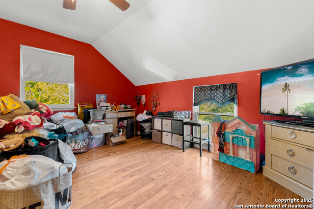 Image 22 of 32 For 9658 Foster S