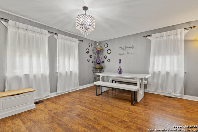 Image 6 of 32 For 9658 Foster S