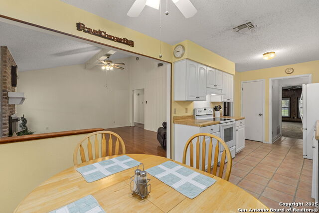 Image 12 of 28 For 4907 Babson