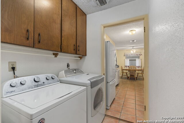 Image 13 of 28 For 4907 Babson