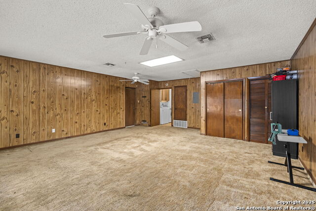 Image 19 of 28 For 4907 Babson