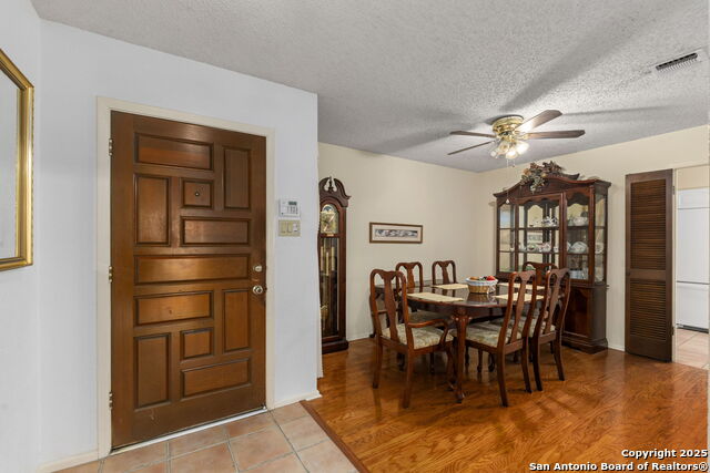 Image 4 of 28 For 4907 Babson