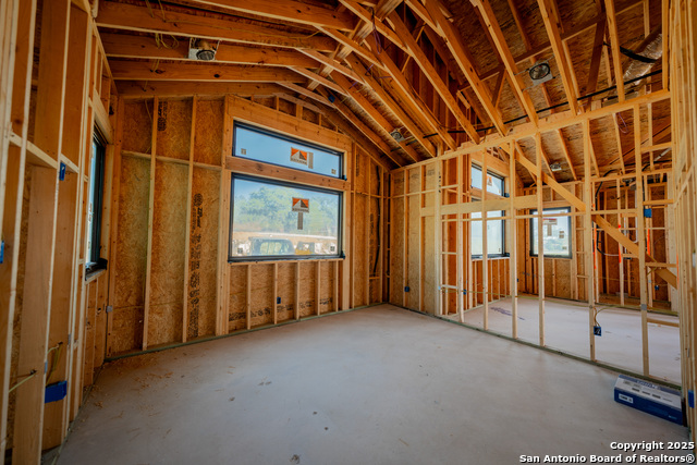 Image 21 of 27 For 11229 Ensor  