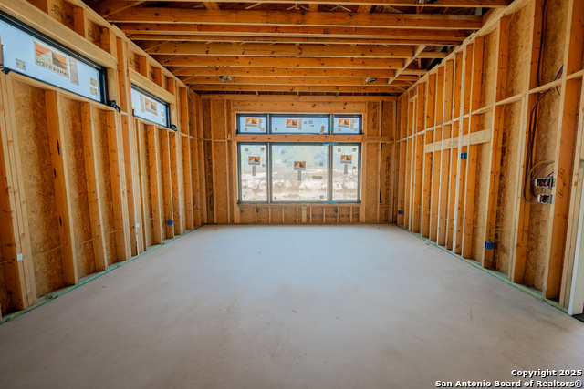 Image 22 of 27 For 11229 Ensor  