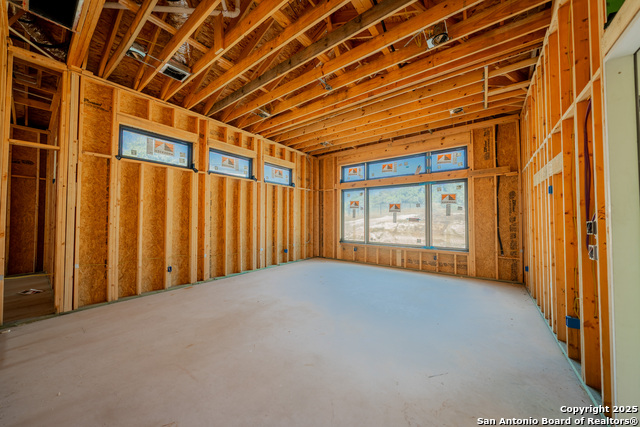 Image 24 of 27 For 11229 Ensor  