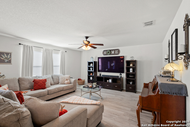 Image 10 of 31 For 11818 Wildcat Cv