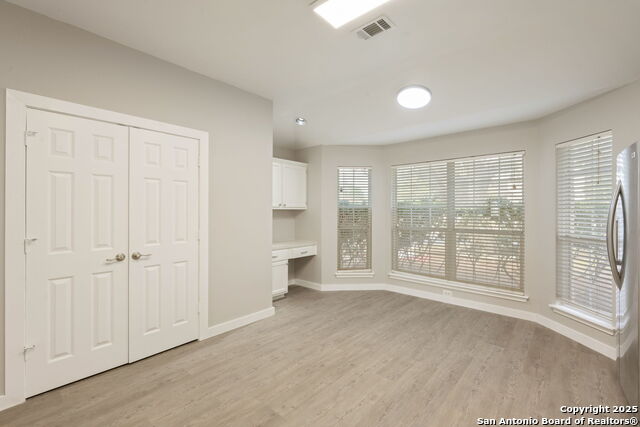 Listing photo id 11 for 1102 Cougar Country