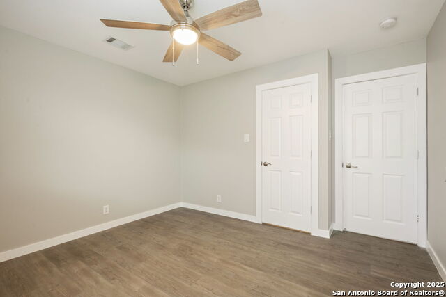 Listing photo id 13 for 1102 Cougar Country