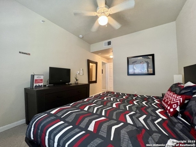 Image 18 of 27 For 6160 Eckhert Apt 1721