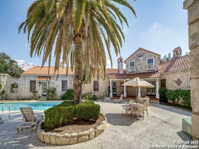 Image 26 of 27 For 6160 Eckhert Apt 1721