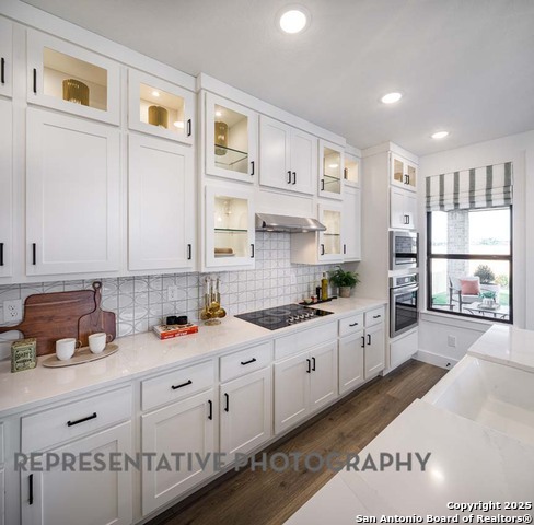 Listing photo id 4 for 383 White Oak