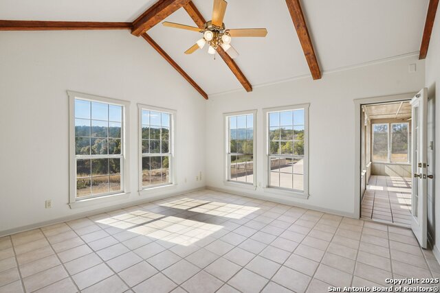 Listing photo id 11 for 174 Cedar Rock Trail