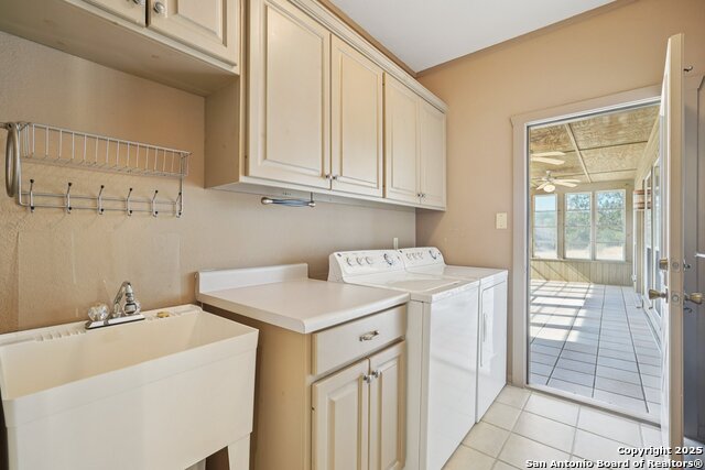 Listing photo id 17 for 174 Cedar Rock Trail