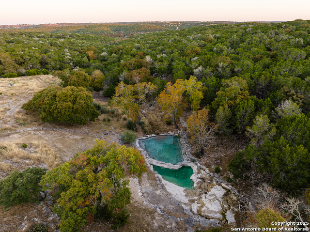 Listing photo id 23 for 174 Cedar Rock Trail