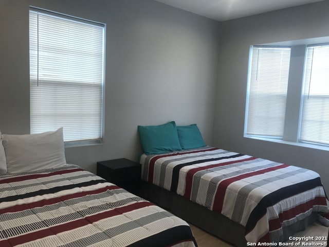 Image 11 of 14 For 729 Clay Ridge