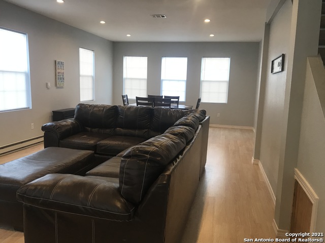 Image 2 of 14 For 729 Clay Ridge