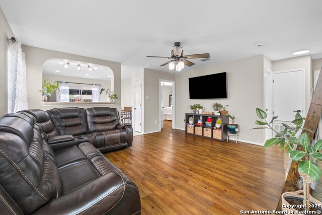 Image 7 of 13 For 6627 Port Elizabeth