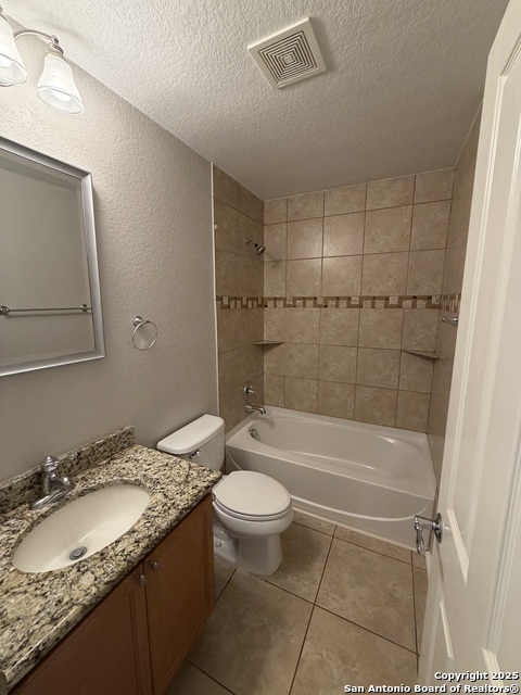 Listing photo id 23 for 5408 Columbia Dr