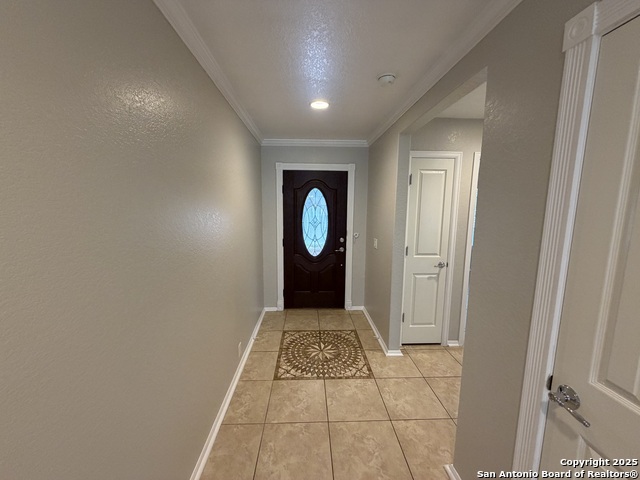 Listing photo id 4 for 5408 Columbia Dr