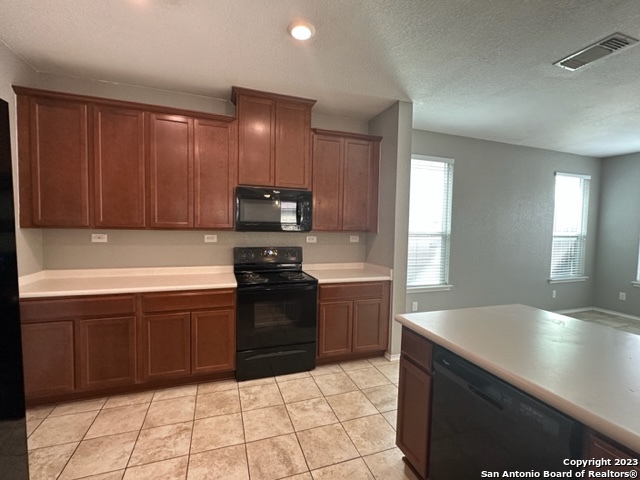 Image 10 of 33 For 7134 Palomino Bay