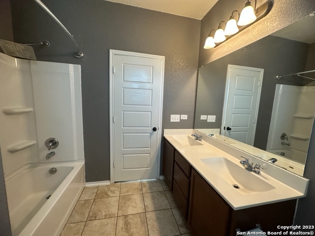 Image 21 of 33 For 7134 Palomino Bay