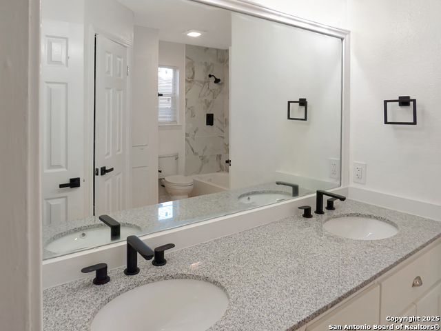 Image 23 of 35 For 7219 Webbwood